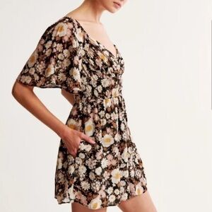 Abercrombie & Fitch Angel Sleeve Smocked Waist Dress